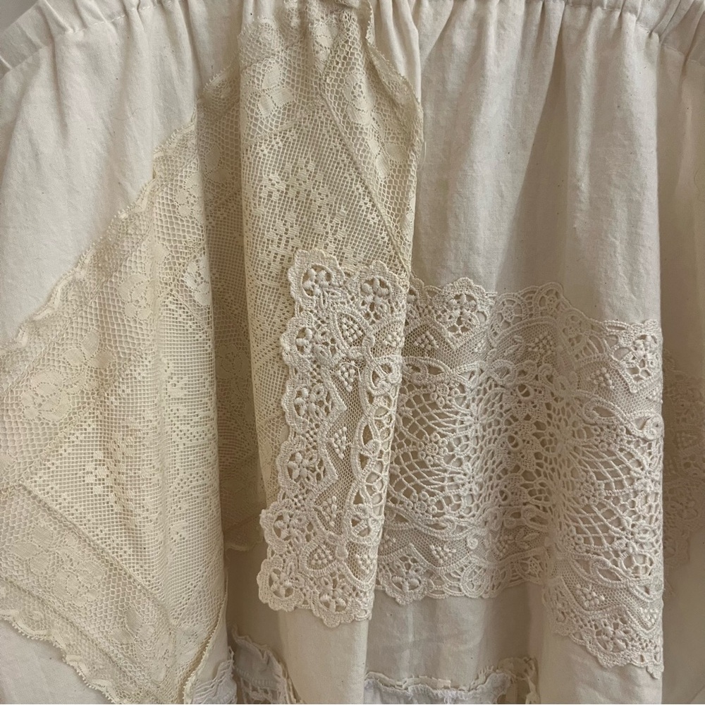 Vintage Lace Tank - Picture 4 of 10
